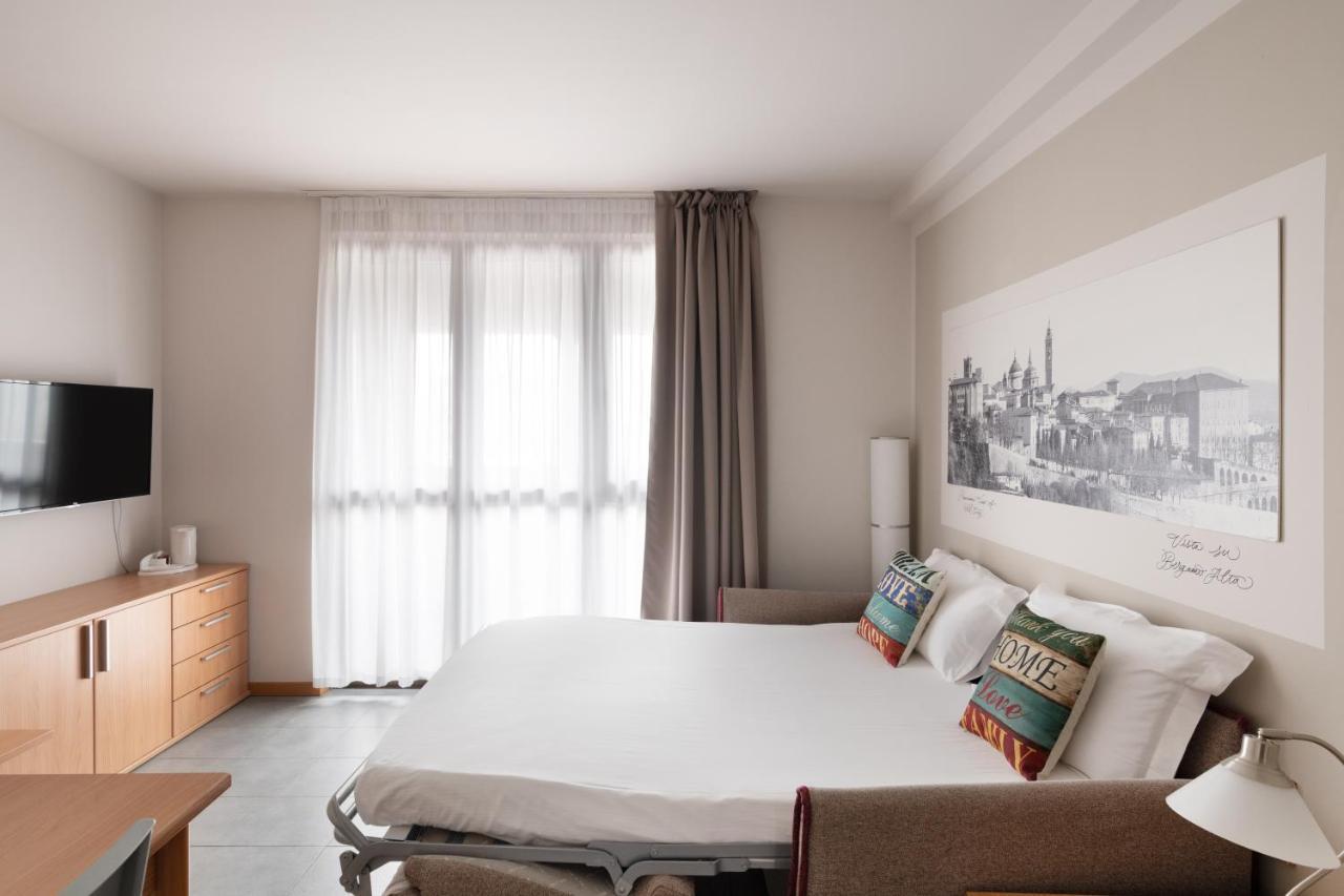 Hotel Borgo Brianteo ปอนเต ซาน ปิเอโตร ภายนอก รูปภาพ