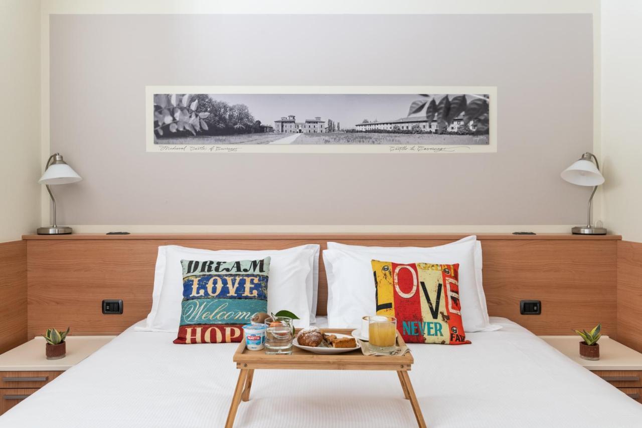Hotel Borgo Brianteo ปอนเต ซาน ปิเอโตร ภายนอก รูปภาพ